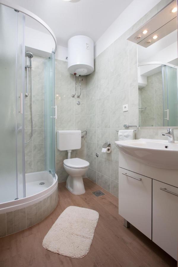 Apartma Vite *